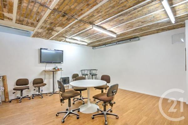 à vendre  335 m2 PARIS - 75006