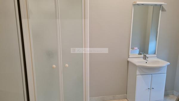 Immeuble de rapport locatif 6 appartements loués , Jarnac Immeuble de rapport locatif 6 appartements loués , Jarnac