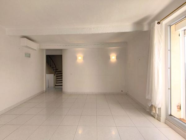 Bagnols-en-Forêt (83600) Bagnols-en-Forêt : Duplex de 112 m² avec vue panoramique