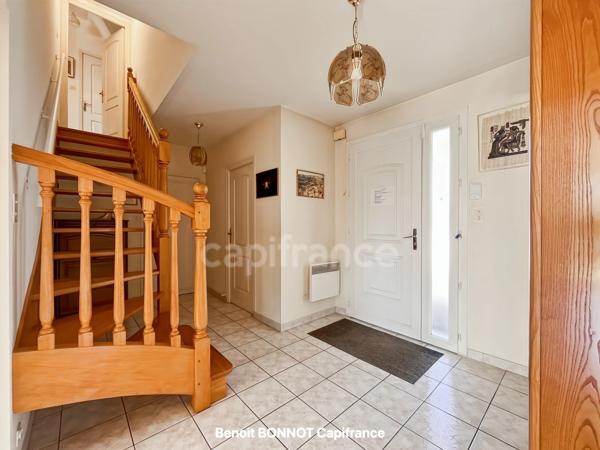 Maison à vendre 7 pièces COMBRIT (29)