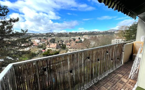 Appartement à louer    3 pièces • 53,15 m2 Caluire-et-Cuire