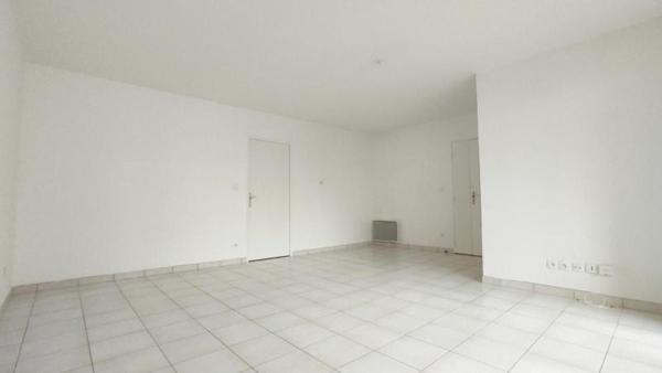 Appartement à louer 3 pièces 69.75m²