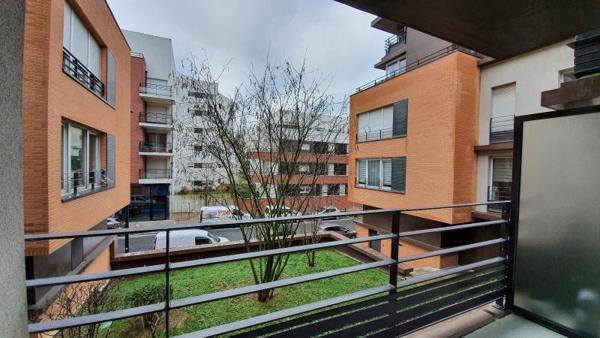 Appartement à louer 3 pièces 69.75m²