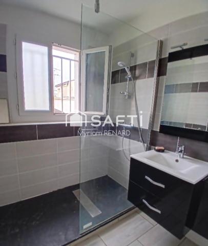 Magnifique appartement type T4  plein centre ville de Saintes  ! N'hésitez plus !