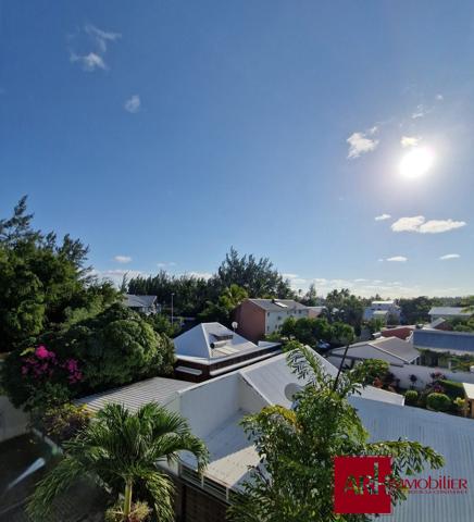 A LOUER APPARTEMENT T3 MEUBLÉ LA SALINE LES BAINS PROCHE PLAGE