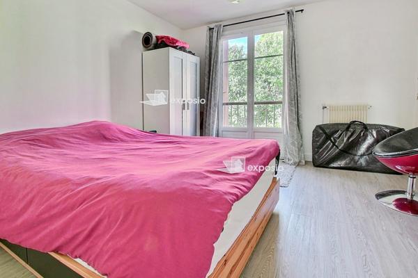 Aix-en-Provence (13090) À louer – T3 meublé lumineux au dernier étage –