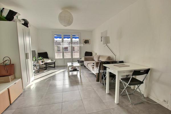 Aix-en-Provence (13090) À louer – T3 meublé lumineux au dernier étage –