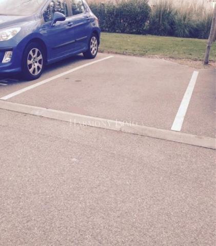 PARKING EXTERIEUR