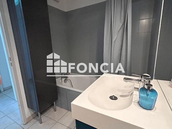 Location Appartement 3 pièces 64.98 m² - 11 RUE NOELAS Roanne 42300