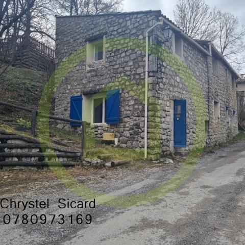 Maison en pierre à EOURRES (05300)