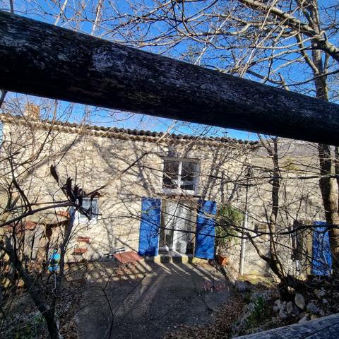 Maison en pierre à EOURRES (05300)