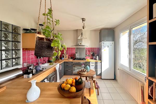 Maison Sainte Soulle 5 pièce(s) - 4 chambres & bureau - 1400 m2 de parcelle, Sainte soulle 17220