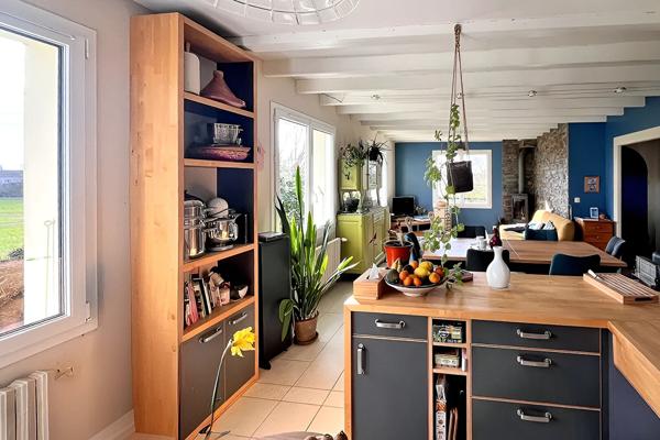 Maison Sainte Soulle 5 pièce(s) - 4 chambres & bureau - 1400 m2 de parcelle, Sainte soulle 17220