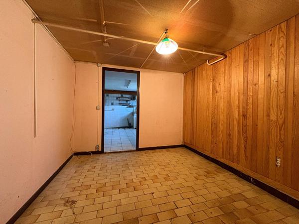 Villa sur sous-sol 3 chambres, volumes conséquents dans un lotissement calme à 20mn de Lons le Saunier