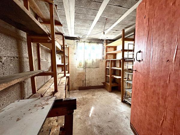 Villa sur sous-sol 3 chambres, volumes conséquents dans un lotissement calme à 20mn de Lons le Saunier