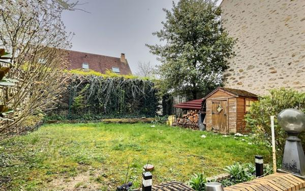 Maison à vendre    3 pièces •  Fontenay-le-Vicomte