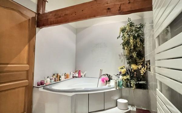 Maison à vendre    3 pièces •  Fontenay-le-Vicomte