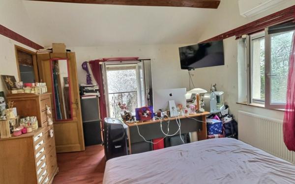 Maison à vendre    3 pièces •  Fontenay-le-Vicomte