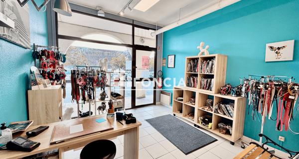 À vendre Local commercial 32 m² - Dives-sur-mer 14160