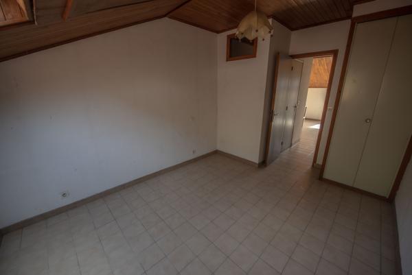 Vals-les-Bains (07600) Ensemble immobilier – 2 logements dans la même copropriété – Vals-les-Bains