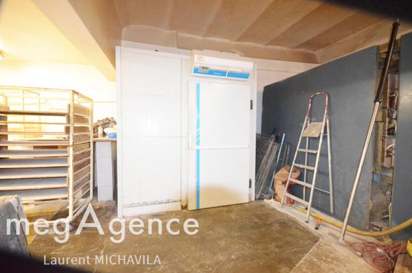 Fonds De Commerce à VILLENEUVE-LES-BEZIERS, 34420 - 176m²