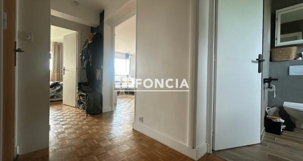 Location Appartement 3 pièces 61.04 m² - Chatou 78400