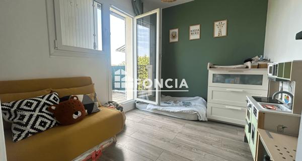 Location Appartement 3 pièces 61.04 m² - Chatou 78400