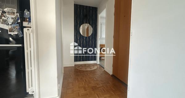 Location Appartement 3 pièces 61.04 m² - Chatou 78400