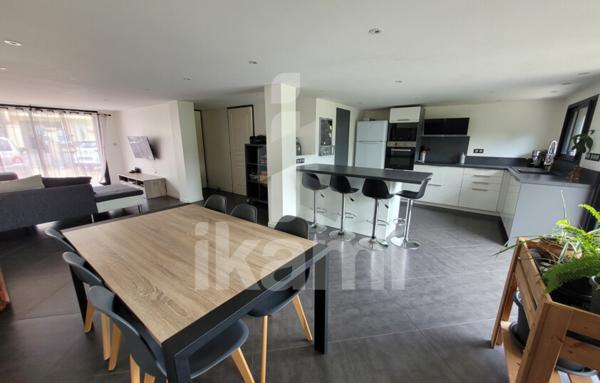 Maison avec terrasse à Bourg-Lès-Valence (26)