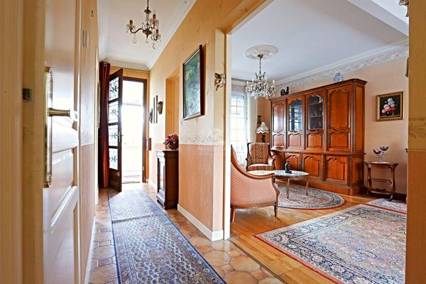 Maison Nanterre 5 pièce(s) 100m2 €549 000 ** - Référence 15340