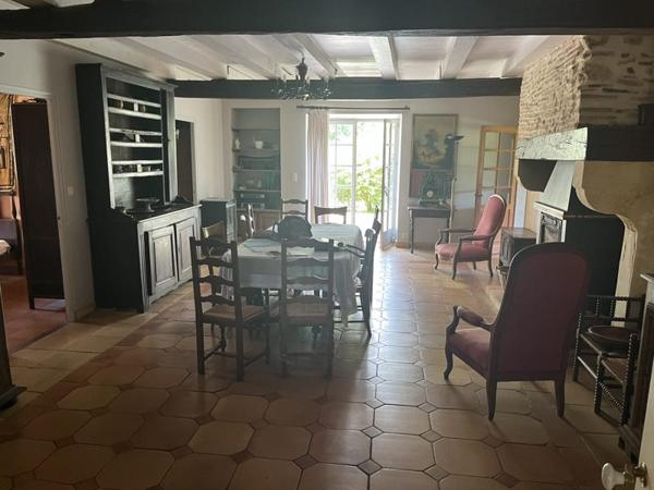Maison à vendre |  Coudures |  9 pièces | 287 m²