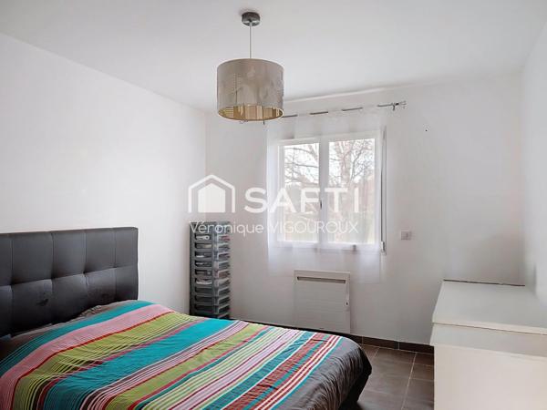 Villa moderne et lumineuse dans quartier résidentiel