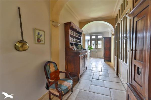 Maison à vendre |  Barbezieux-Saint-Hilaire |  13 pièces | 345 m²