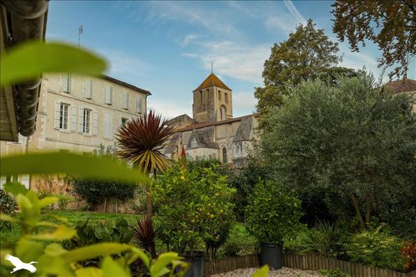 Maison à vendre |  Barbezieux-Saint-Hilaire |  13 pièces | 345 m²