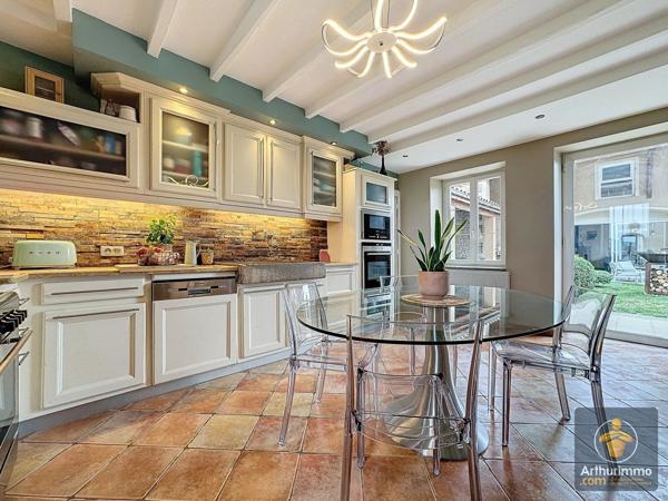 Vente Maison 6 pièces 210 m2 à Soleymieu