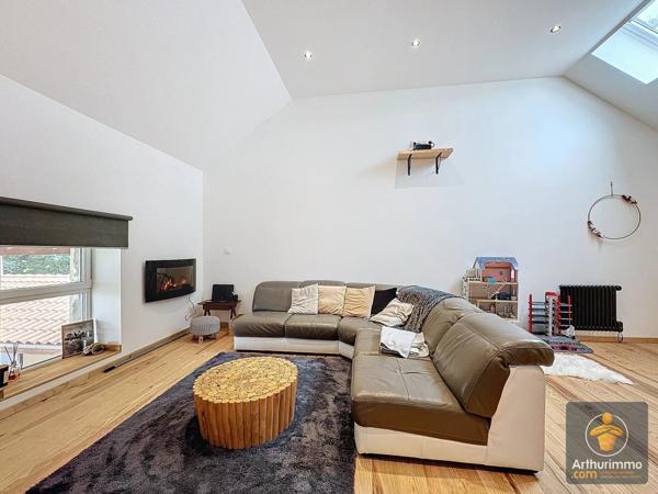 Vente Maison 6 pièces 210 m2 à Soleymieu