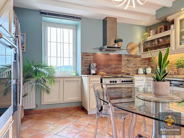 Vente Maison 6 pièces 210 m2 à Soleymieu