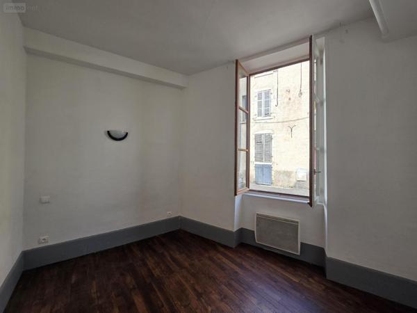 Appartement à vendre à Beaune en Côte-d'Or (21200), ref : VA2132-21074