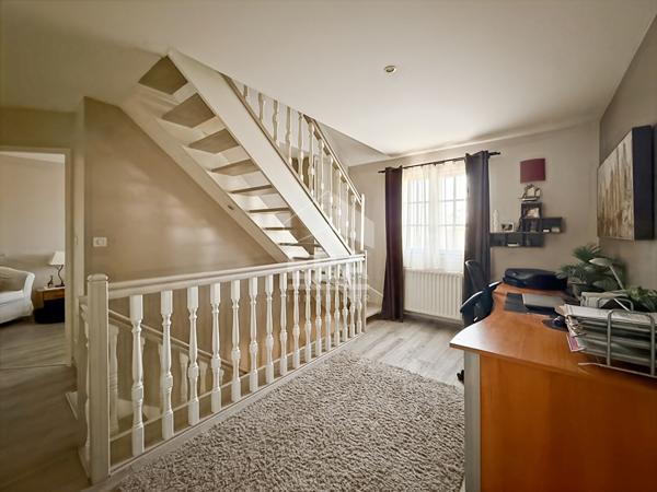 Maison à Etampes 6 pièce(s)  à vendre