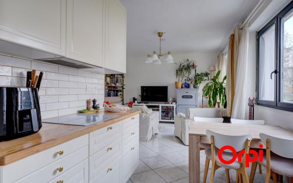 Appartement à vendre    2 pièces • 53 m2 Lyon 7
