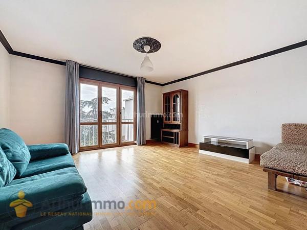 Vente                                                      Appartement
                        
                     4 pièces                      88 m2                     à Reims