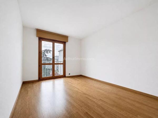 Vente                                                      Appartement
                        
                     4 pièces                      88 m2                     à Reims