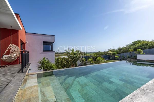 CHATELAILLON-PLAGE –  CONTEMPORAINE DE CARACTERE AVEC VUE ET PISCINE