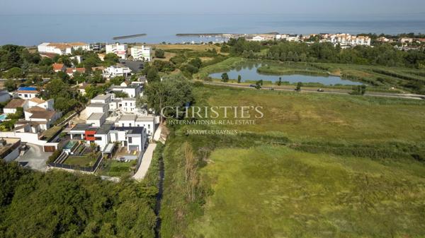CHATELAILLON-PLAGE –  CONTEMPORAINE DE CARACTERE AVEC VUE ET PISCINE