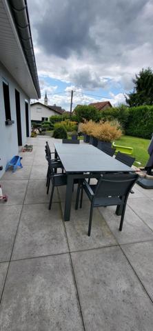 Magnifique maison à Boron avec grand terrain clos