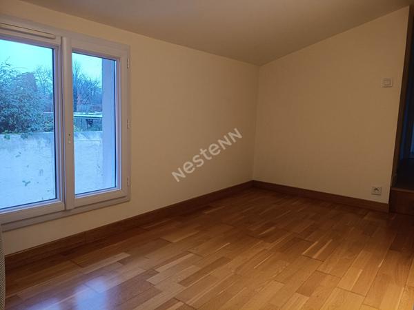 Maison dans le bourg de la Chaussaire