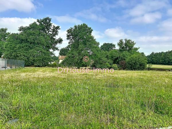 Terrain à vendre de 711 m²