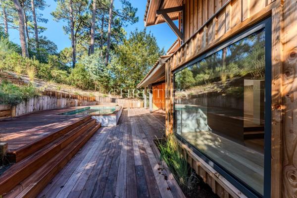 SUPERBE VILLA AU PYLA VUE FORET AVEC PISCINE