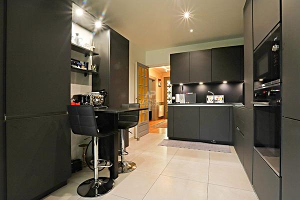 Maison Nanterre 5 pièce(s) 132 m2 €926 980 ** - Référence 15206