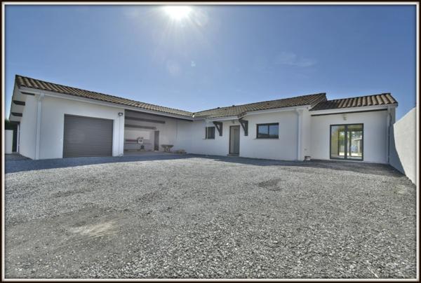 PROCHE SAINT PAUL LES DAX ( 15 mn au NORD - Commune Laluque ) - BELLE VILLA de 2023 - 164 m2 - 5 CHAMBRES